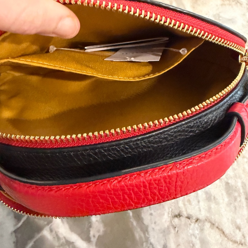 NWT Coach special edition Coach X Keith Haring Mickey bag with crossbody strap - Picture 10 of 10